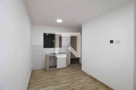 Sala/Cozinha de kitnet/studio para alugar com 1 quarto, 30m² em Ermelino Matarazzo, São Paulo