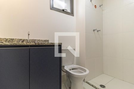 Banheiro de kitnet/studio para alugar com 1 quarto, 54m² em República, São Paulo