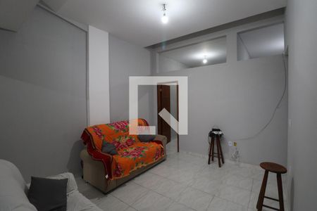 Sala de apartamento para alugar com 3 quartos, 70m² em Raul Veiga, São Gonçalo