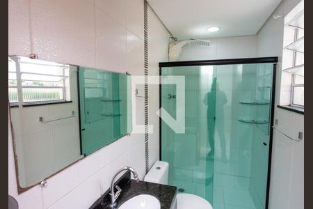 Banheiro da Suíte de apartamento à venda com 2 quartos, 54m² em Taboão, Diadema
