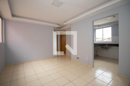 Sala de apartamento para alugar com 2 quartos, 50m² em Qn 15d, Brasília