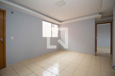 Sala de apartamento para alugar com 2 quartos, 50m² em Qn 15d, Brasília