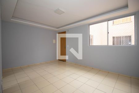 Sala de apartamento para alugar com 2 quartos, 50m² em Qn 15d, Brasília