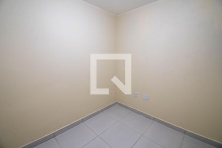 Quarto 1 de apartamento para alugar com 2 quartos, 42m² em Guará Ii, Brasília