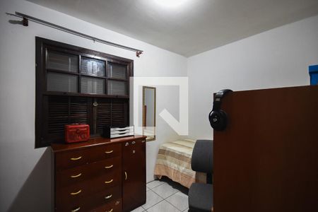 Quarto de casa à venda com 2 quartos, 68m² em Jardim Kuabara, Taboão da Serra