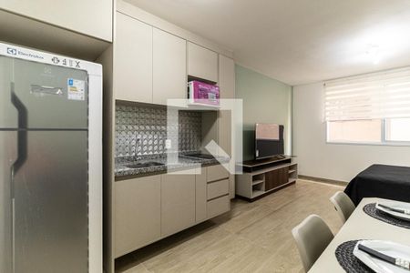 Cozinha de kitnet/studio para alugar com 1 quarto, 24m² em Consolação, São Paulo