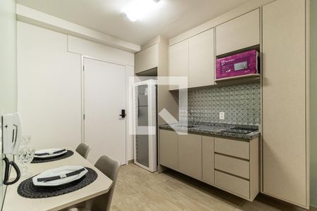 Cozinha de kitnet/studio para alugar com 1 quarto, 24m² em Consolação, São Paulo