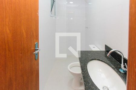 Banheiro de apartamento para alugar com 1 quarto, 33m² em Vila Paulo Silas, São Paulo