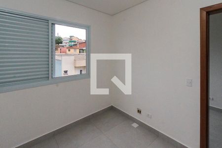 Quarto de apartamento para alugar com 1 quarto, 33m² em Vila Paulo Silas, São Paulo