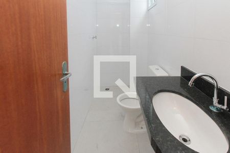 Banheiro de apartamento para alugar com 1 quarto, 35m² em Vila Paulo Silas, São Paulo