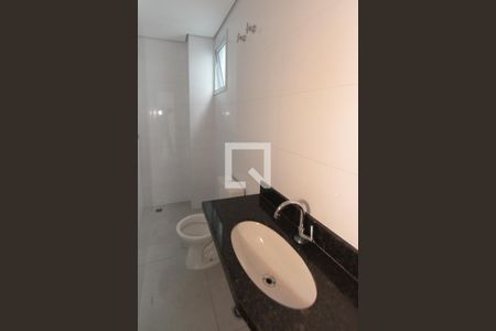 Banheiro de apartamento para alugar com 1 quarto, 35m² em Vila Paulo Silas, São Paulo