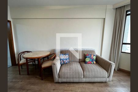 Apartamento para alugar com 39m², 1 quarto e 1 vagaSala