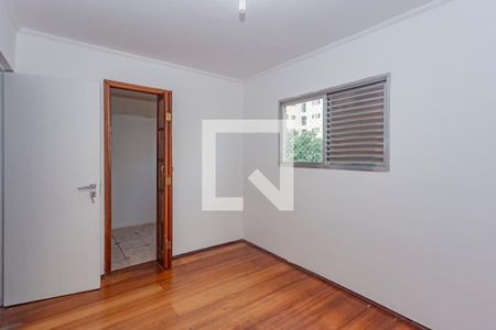 Quarto 2 de apartamento para alugar com 2 quartos, 61m² em Vila Moraes, São Paulo