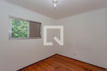 Quarto 2 de apartamento para alugar com 2 quartos, 61m² em Vila Moraes, São Paulo