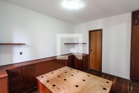 Suite de apartamento à venda com 3 quartos, 126m² em Chácara Inglesa, São Paulo