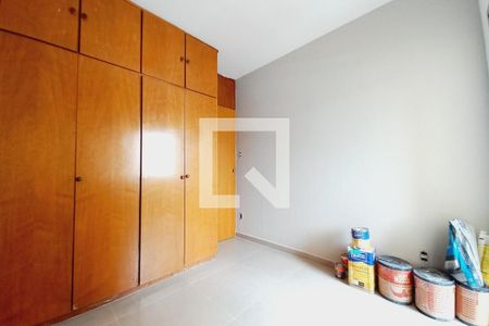 Quarto de apartamento à venda com 1 quarto, 40m² em Vila Lídia, Campinas