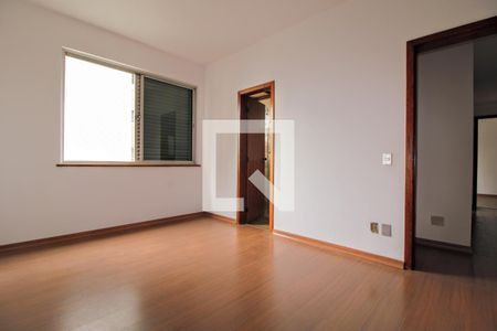Quarto 3 de apartamento para alugar com 4 quartos, 260m² em Lourdes, Belo Horizonte