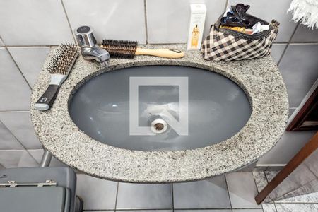 Casa para alugar com 205m², 3 quartos e 2 vagas Casa para alugar com 205m², 3 quartos e 2 vagasBanheiro da suíte 2