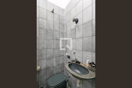 Casa para alugar com 205m², 3 quartos e 2 vagas Casa para alugar com 205m², 3 quartos e 2 vagasBanheiro da suíte 2