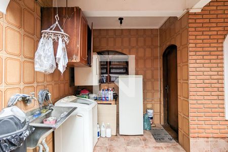 Casa para alugar com 205m², 3 quartos e 2 vagas Casa para alugar com 205m², 3 quartos e 2 vagasÁrea de serviço