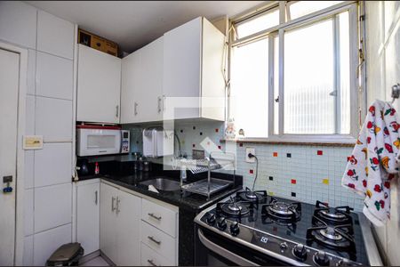 Apartamento à venda com 60m², 2 quartos e 2 vagas Apartamento à venda com 60m², 2 quartos e 2 vagasCozinha