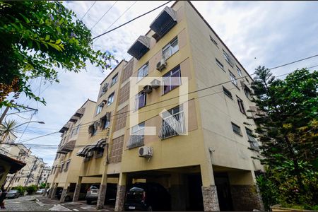 Apartamento à venda com 60m², 2 quartos e 2 vagas Apartamento à venda com 60m², 2 quartos e 2 vagasFachada