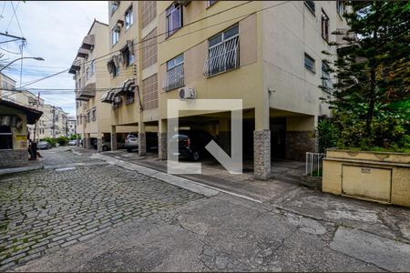 Apartamento à venda com 60m², 2 quartos e 2 vagas Apartamento à venda com 60m², 2 quartos e 2 vagasEntrada