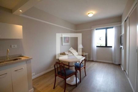 Sala de kitnet/studio para alugar com 1 quarto, 33m² em Jardim Paulista, São Paulo