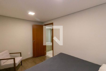 Quarto 1 de apartamento para alugar com 2 quartos, 100m² em São Lucas, Belo Horizonte