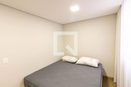 Quarto 1 de apartamento para alugar com 2 quartos, 100m² em São Lucas, Belo Horizonte
