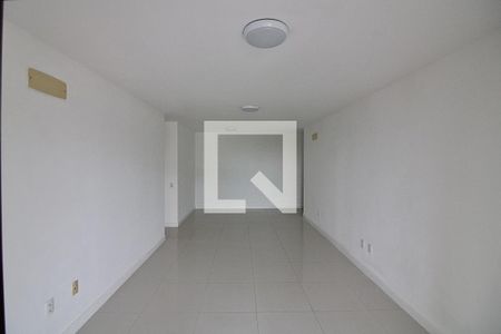 Sala de apartamento para alugar com 3 quartos, 131m² em Barra da Tijuca, Rio de Janeiro