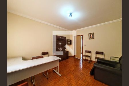 Casa à venda com 3 quartos, 192m² em Pompéia, Belo Horizonte
