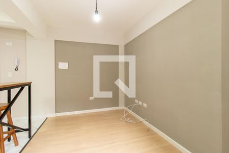 Sala de apartamento para alugar com 1 quarto, 33m² em Vila Izabel, Curitiba