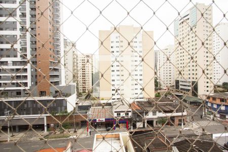 Vista de apartamento à venda com 2 quartos, 72m² em Moema, São Paulo