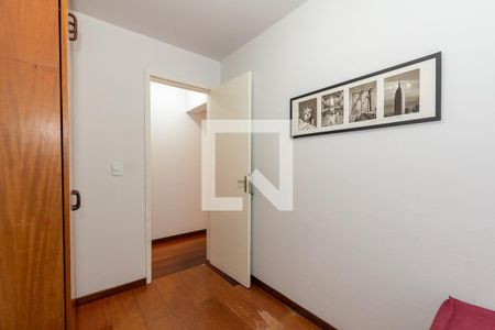 Quarto 1 de apartamento para alugar com 2 quartos, 45m² em Bigorrilho, Curitiba