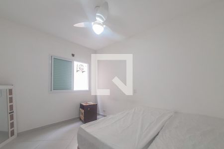 Quarto 1 de casa para alugar com 3 quartos, 300m² em Jardim Las Palmas, Guarujá