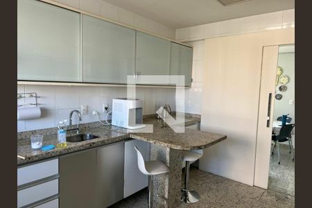 Apartamento à venda com 4 quartos, 370m² em Moema, São Paulo