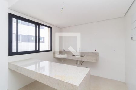 Apartamento à venda com 2 quartos, 66m² em Barro Preto, Belo Horizonte