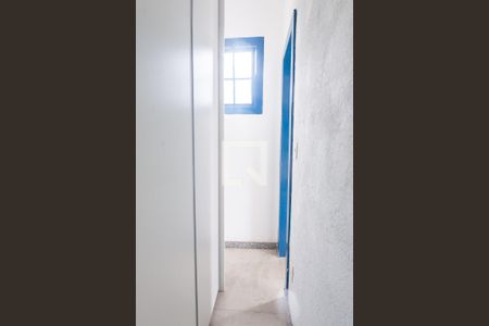 Casa de condomínio à venda com 400m², 4 quartos e 6 vagas Casa de condomínio à venda com 400m², 4 quartos e 6 vagasCloset da Suíte 4