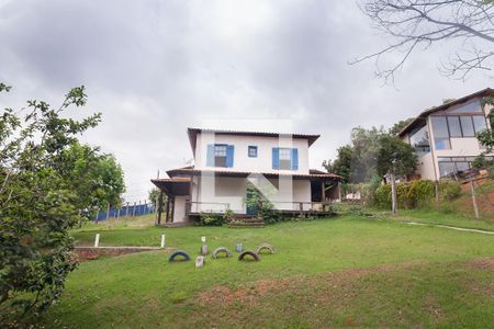 Casa de condomínio à venda com 400m², 4 quartos e 6 vagas Casa de condomínio à venda com 400m², 4 quartos e 6 vagasÁrea Externa