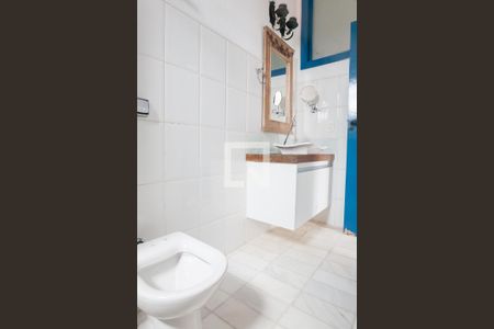 Casa de condomínio à venda com 400m², 4 quartos e 6 vagas Casa de condomínio à venda com 400m², 4 quartos e 6 vagasBanheiro da Suíte 4