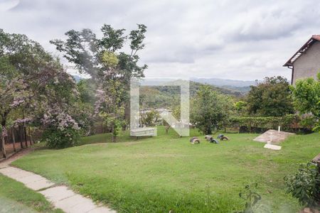 Casa de condomínio à venda com 400m², 4 quartos e 6 vagas Casa de condomínio à venda com 400m², 4 quartos e 6 vagasÁrea Externa