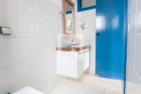 Casa de condomínio à venda com 400m², 4 quartos e 6 vagas Casa de condomínio à venda com 400m², 4 quartos e 6 vagasBanheiro da Suíte 4