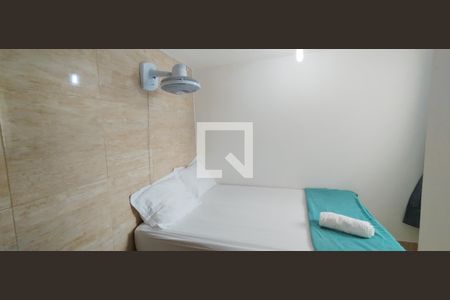 Quarto 1 de casa para alugar com 4 quartos, 200m² em Itapuã, Salvador