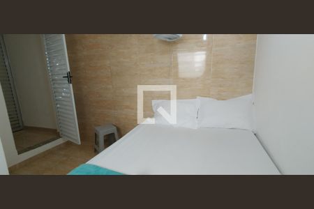 Quarto 1 de casa para alugar com 4 quartos, 200m² em Itapuã, Salvador