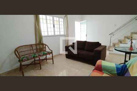 Sala de casa para alugar com 4 quartos, 200m² em Itapuã, Salvador