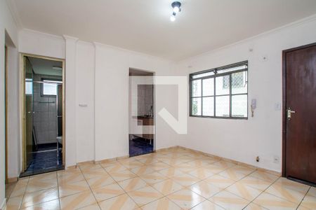 Sala de apartamento para alugar com 2 quartos, 45m² em Jardim Flor da Montanha, Guarulhos