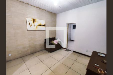 Sala de casa para alugar com 2 quartos, 80m² em Piedade, Rio de Janeiro