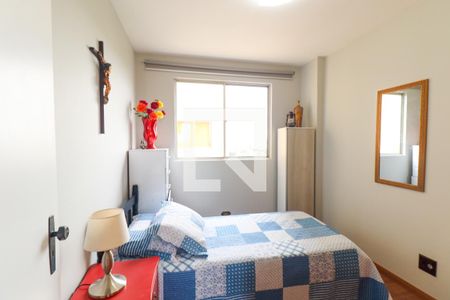 Quarto 1 de apartamento para alugar com 2 quartos, 70m² em Vila Izabel, Curitiba