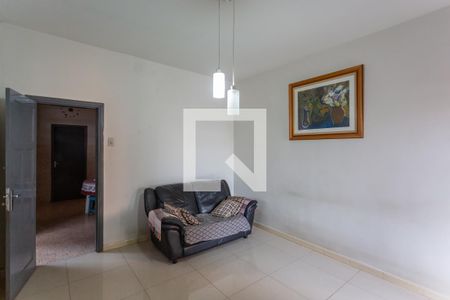 Sala de casa à venda com 4 quartos, 360m² em Sagrada Família, Belo Horizonte